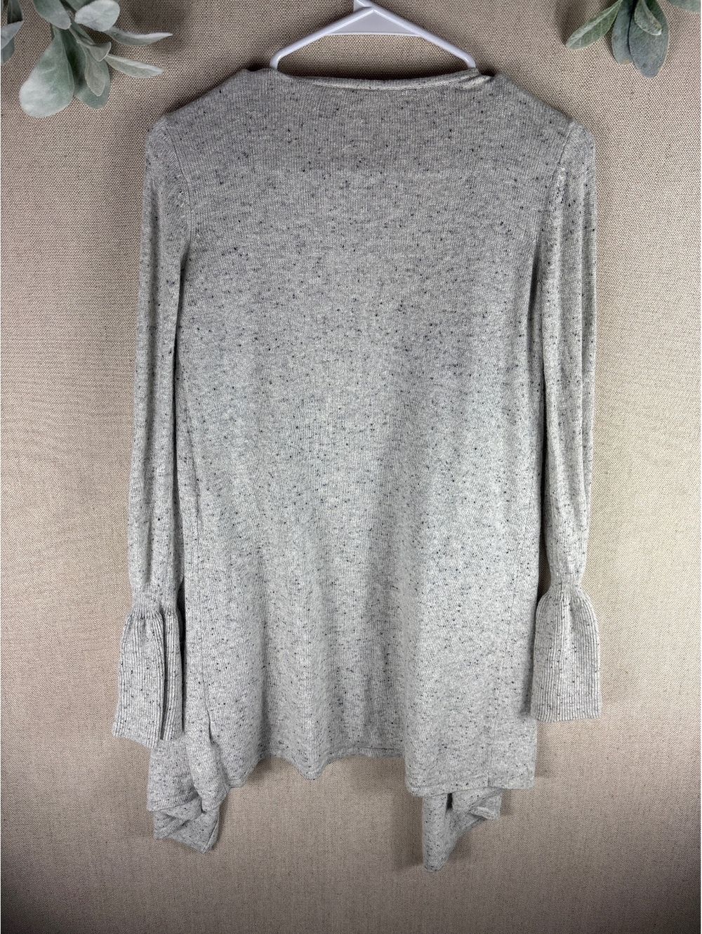 Anthropologie Moth > Gray Open Trumpet Sleeve Cardigan Extra Small - Picture 6 of 6